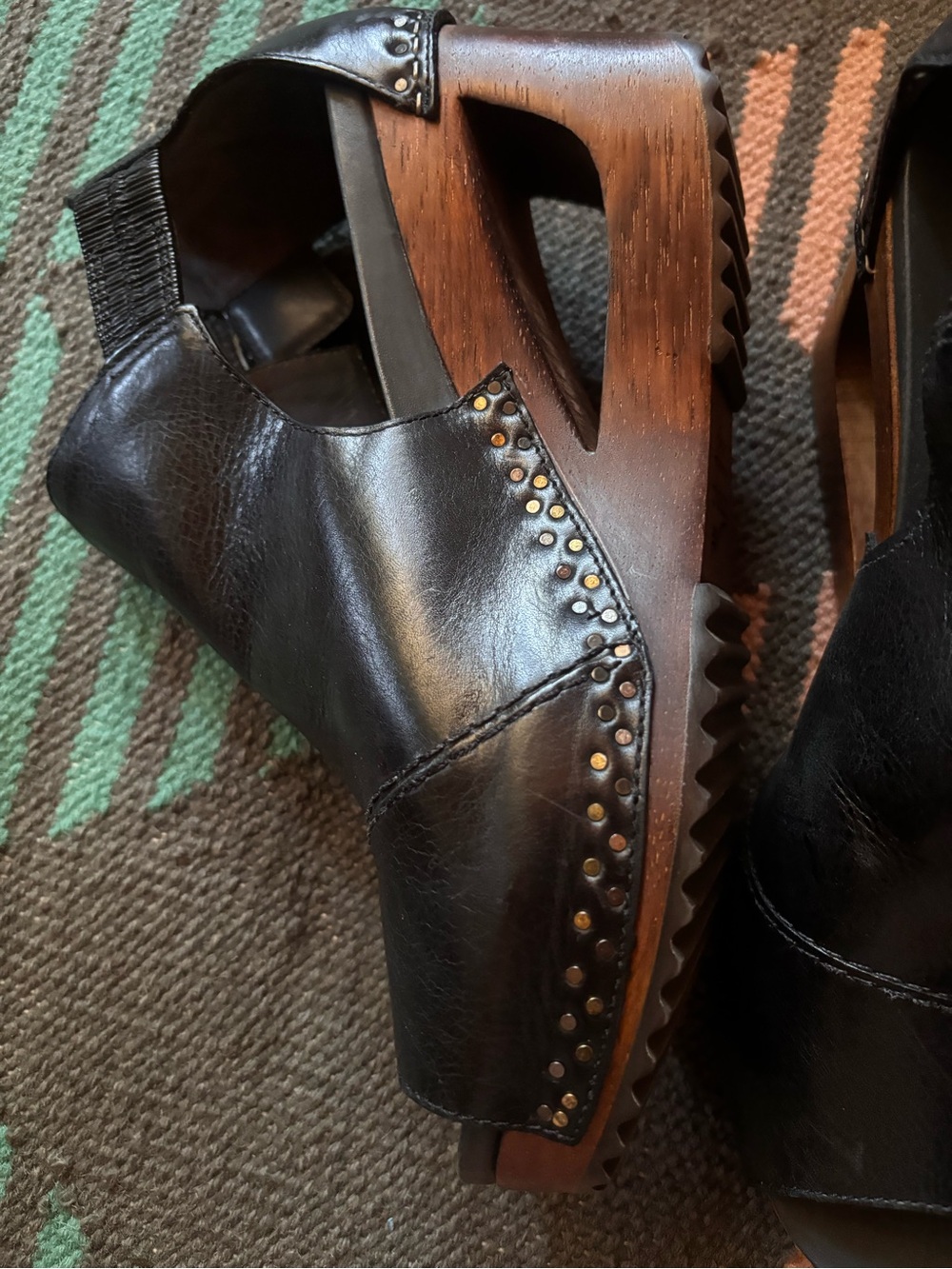 Dansko Black Leather Cutout High Heel Clog | Wood Platform | 41 LIKE NEW - Picture 4 of 6